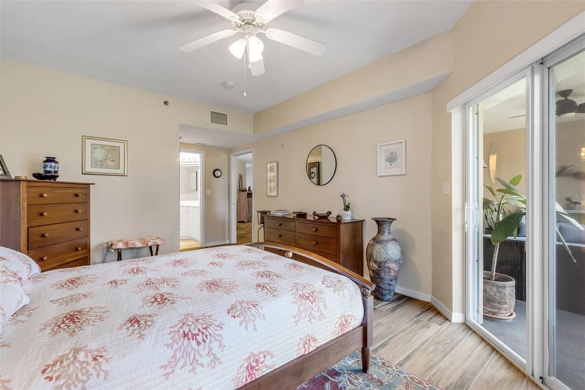 5300 ATLANTIC AVENUE — photo 31 of 91
