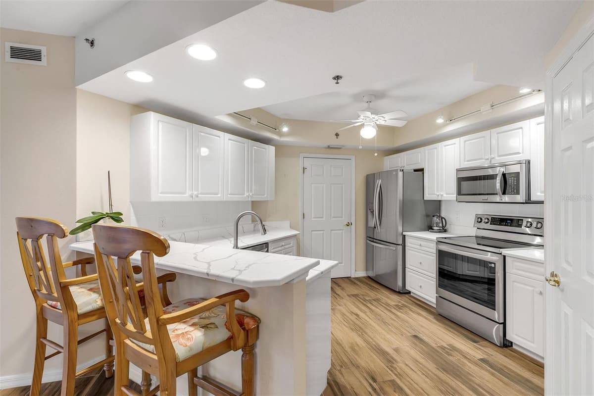 5300 ATLANTIC AVENUE — photo 19 of 91