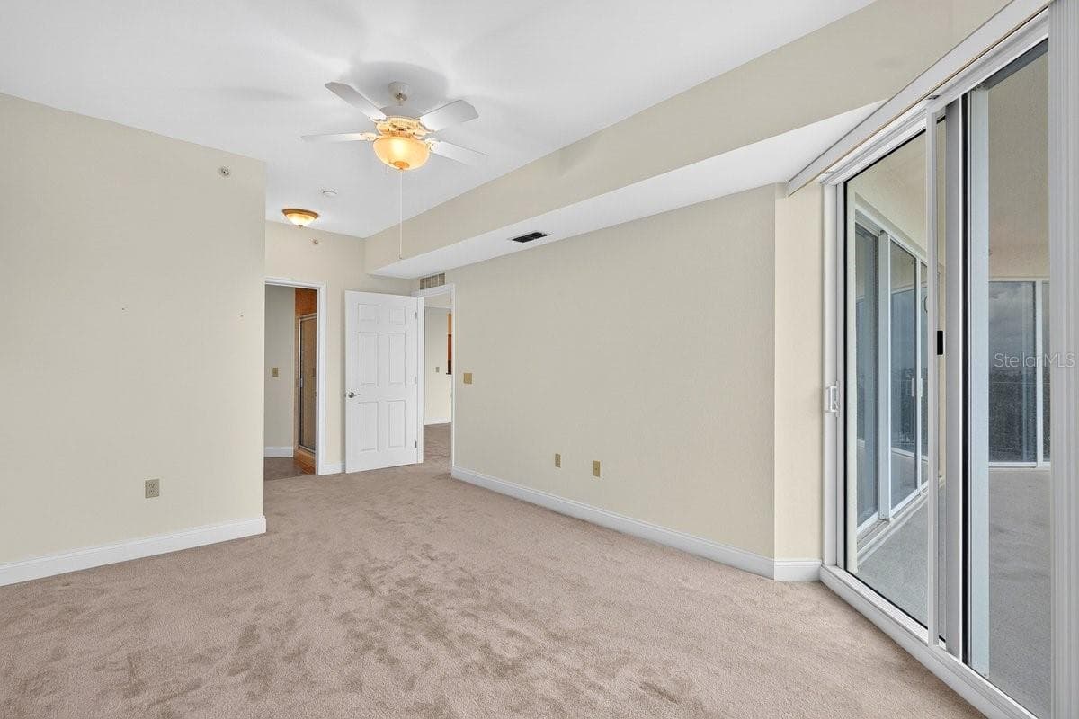2801 RIDGEWOOD AVENUE — photo 42 of 78