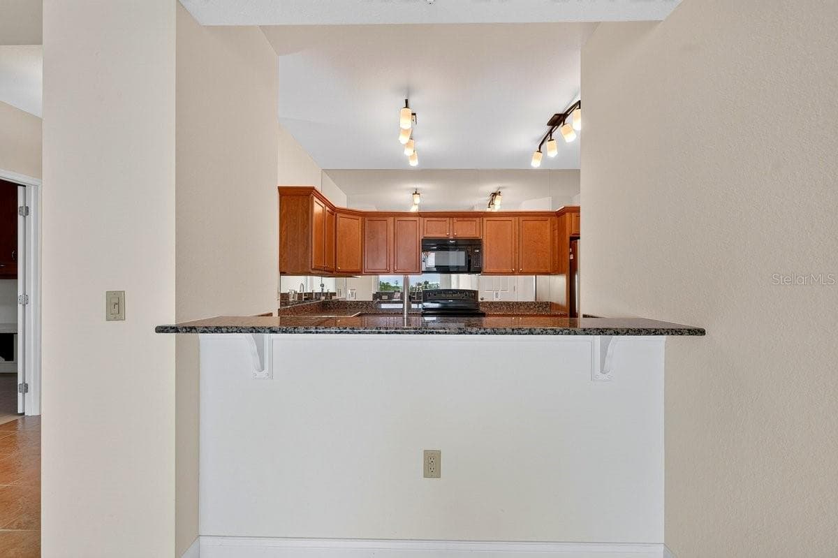2801 RIDGEWOOD AVENUE — photo 47 of 78