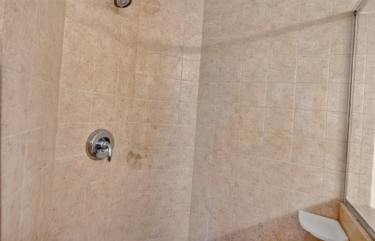 2801 RIDGEWOOD AVENUE — photo 28 of 78