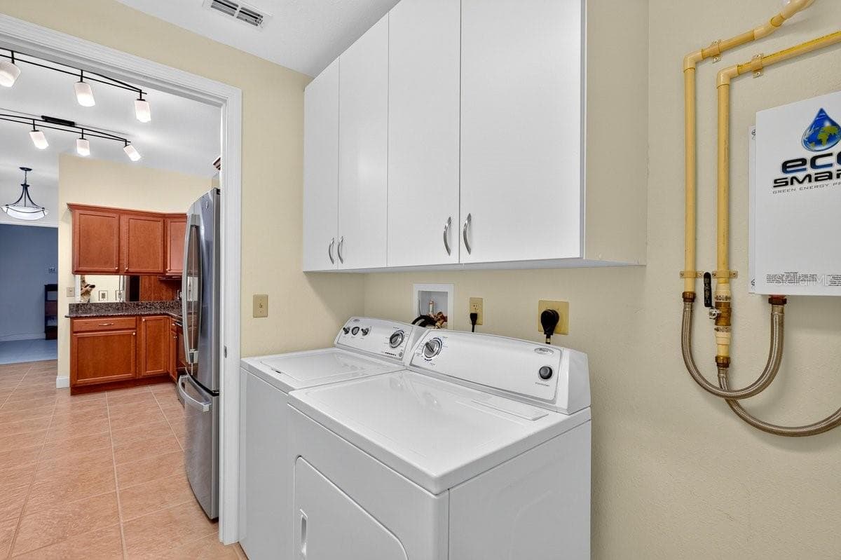 2801 RIDGEWOOD AVENUE — photo 56 of 78