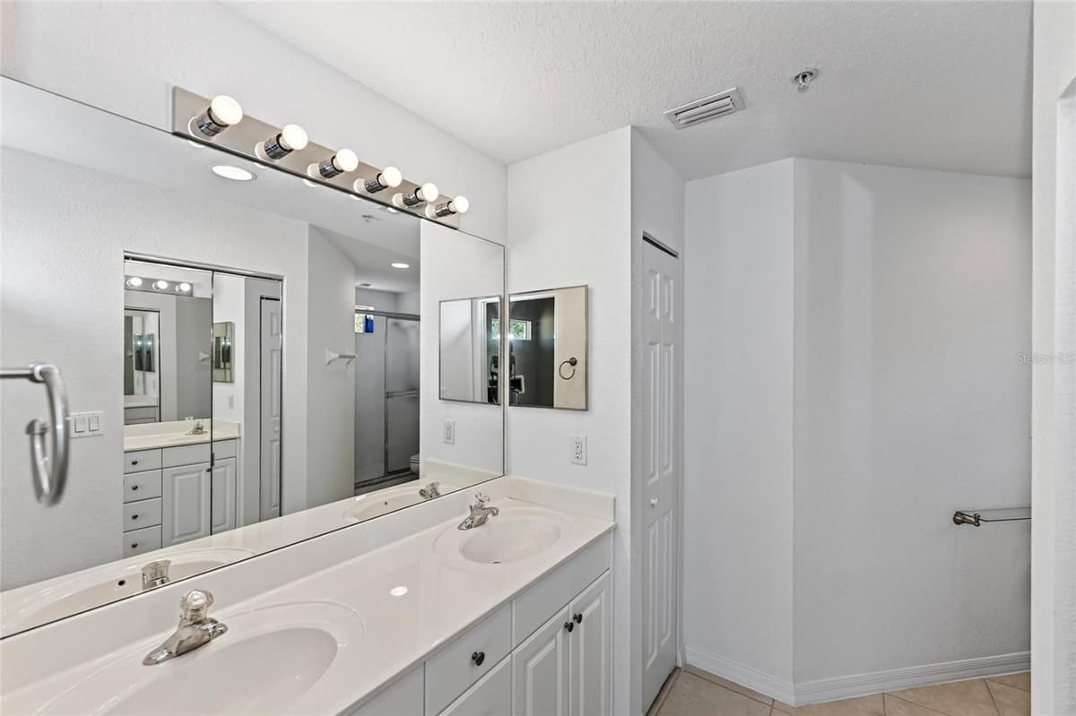7092 STRAND CIRCLE — photo 30 of 64