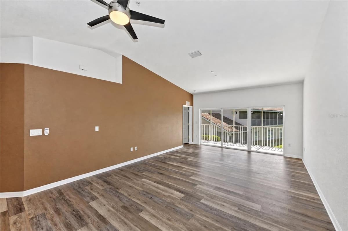 7092 STRAND CIRCLE — photo 14 of 64