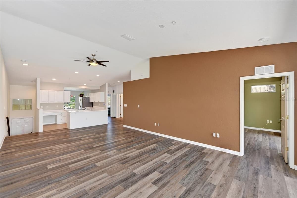 7092 STRAND CIRCLE — photo 16 of 64