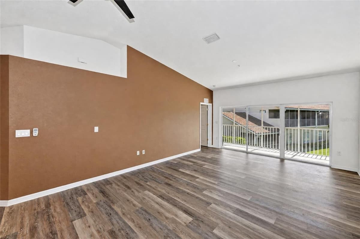 7092 STRAND CIRCLE — photo 15 of 64