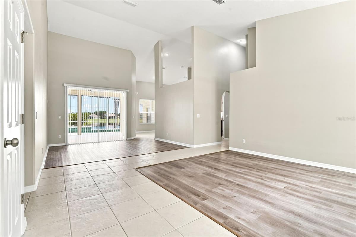 1526 CHERRY LAKE WAY — photo 4 of 81