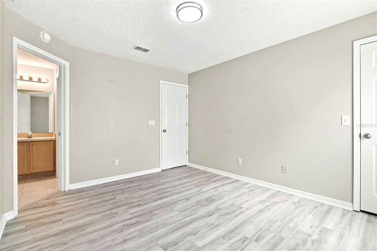 1526 CHERRY LAKE WAY — photo 34 of 81