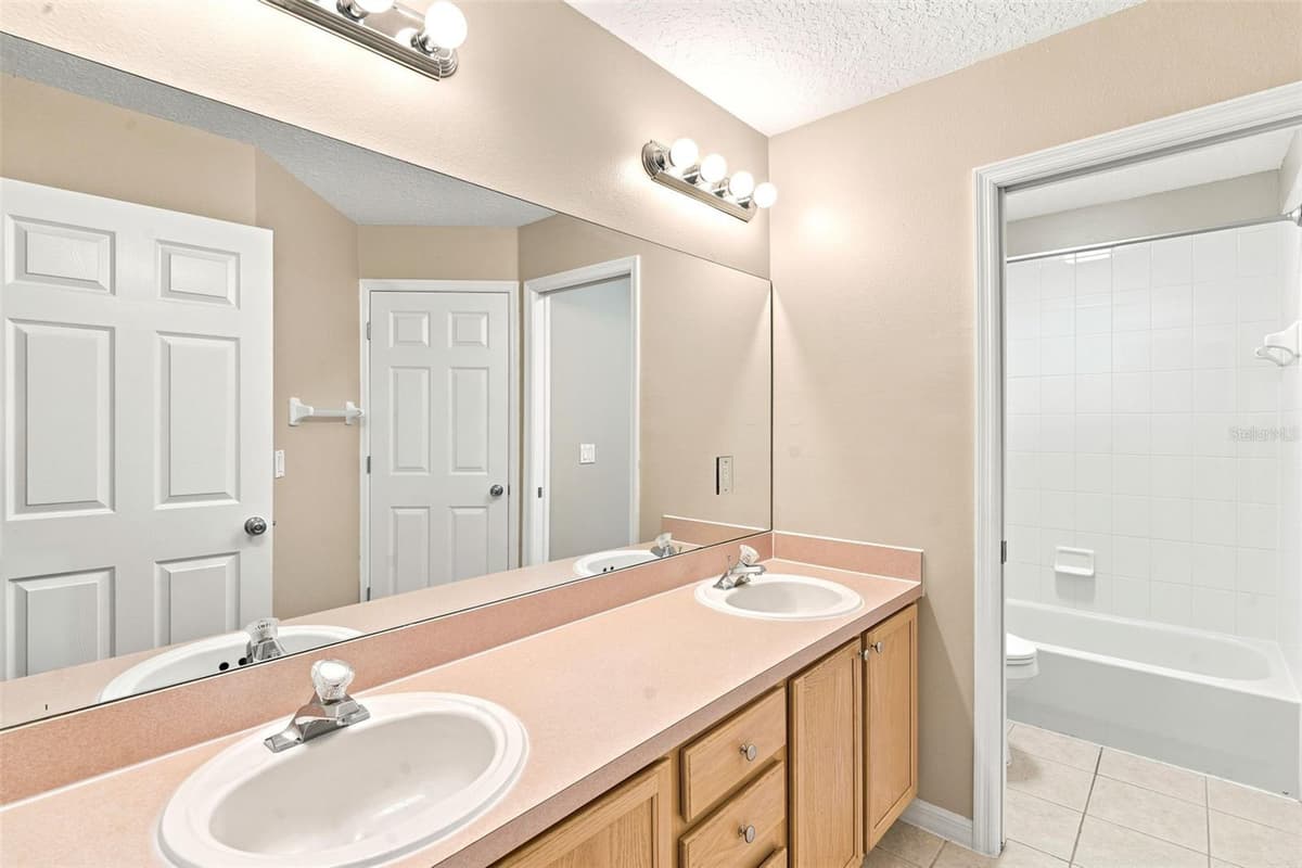 1526 CHERRY LAKE WAY — photo 37 of 81