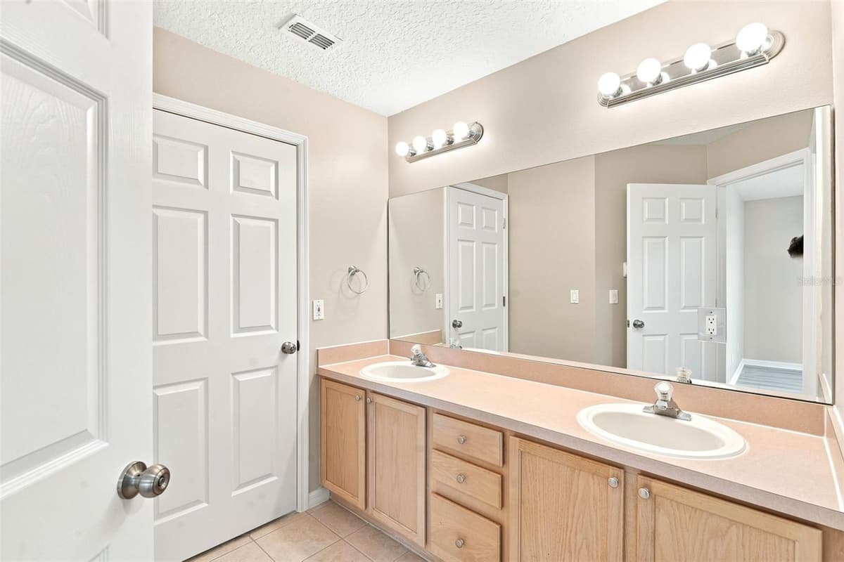 1526 CHERRY LAKE WAY — photo 38 of 81