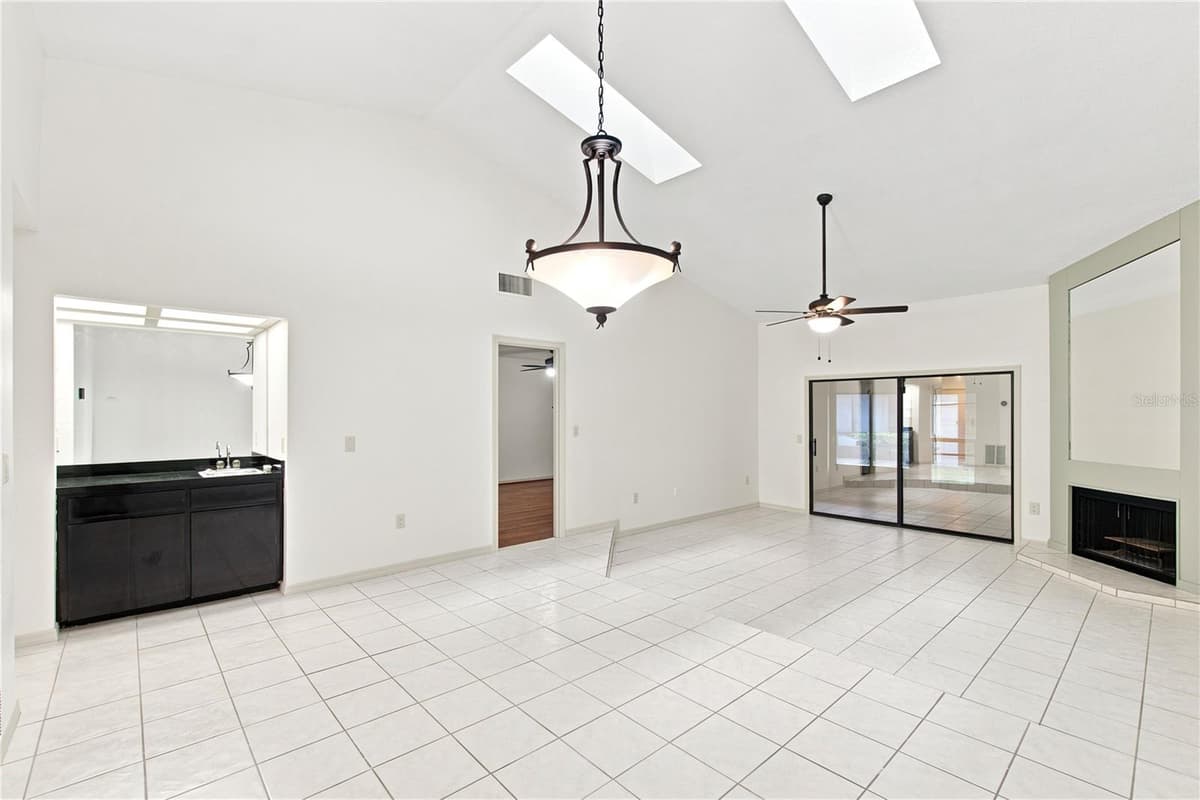 2475 TAHOE CIRCLE — photo 7 of 29