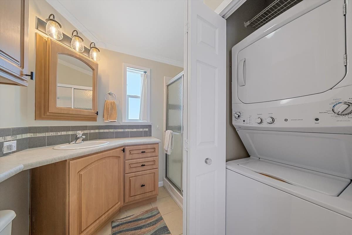 4 BASIN STREET — photo 16 of 25