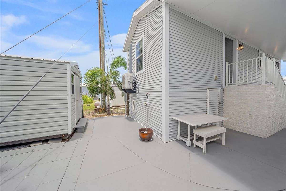 4 BASIN STREET — photo 22 of 25