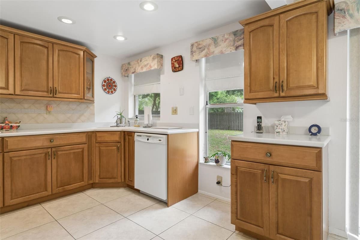 4104 BAY HILLS BOULEVARD — photo 9 of 31