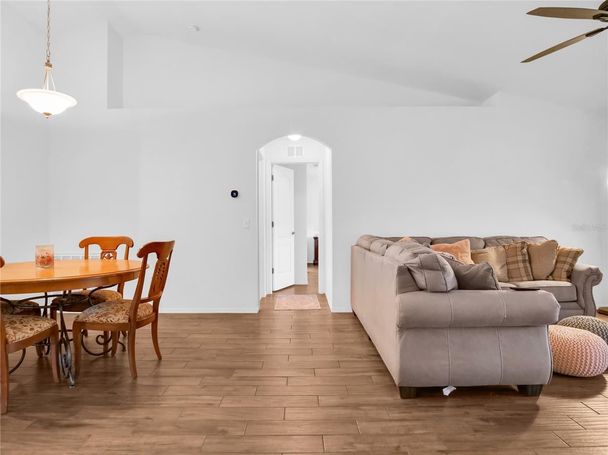 1601 TAYLOR LANDING DRIVE — photo 15 of 46