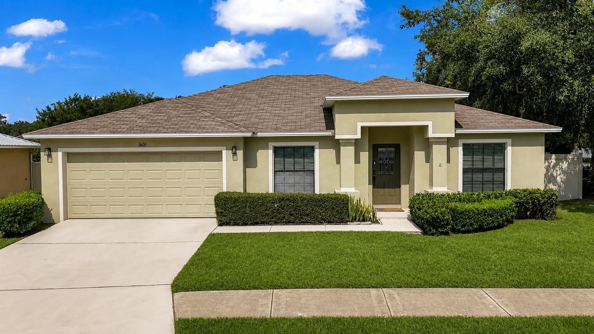 1601 TAYLOR LANDING DRIVE — photo 1 of 46