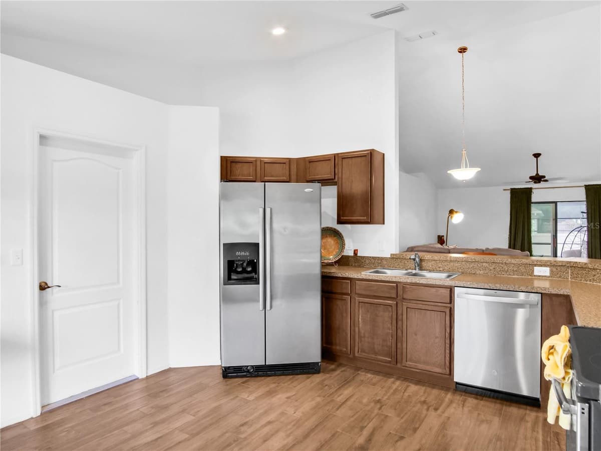 1601 TAYLOR LANDING DRIVE — photo 7 of 46