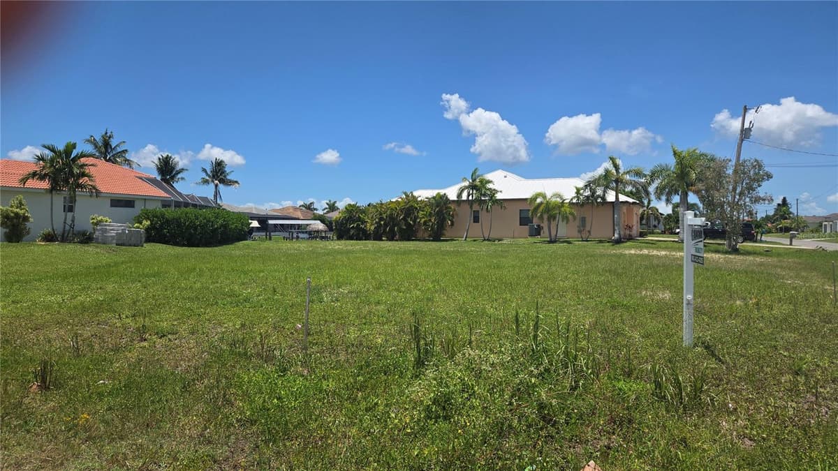 3600 2ND TERRACE — photo 9 of 11