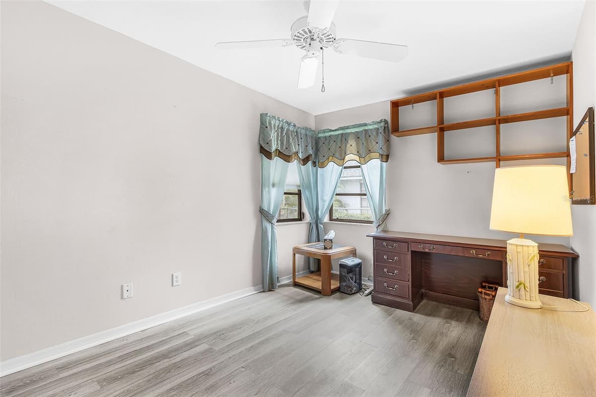 4903 11TH PLACE — photo 15 of 24