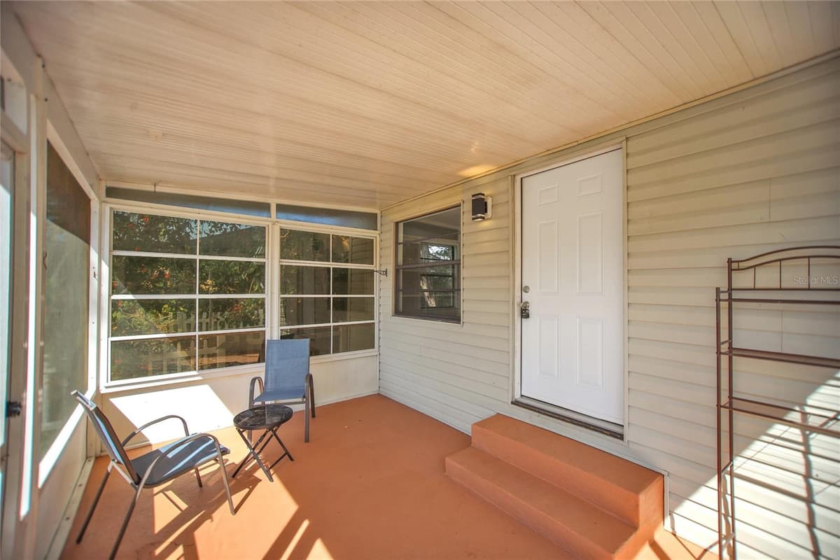 847 JASMINE AVENUE — photo 2 of 41