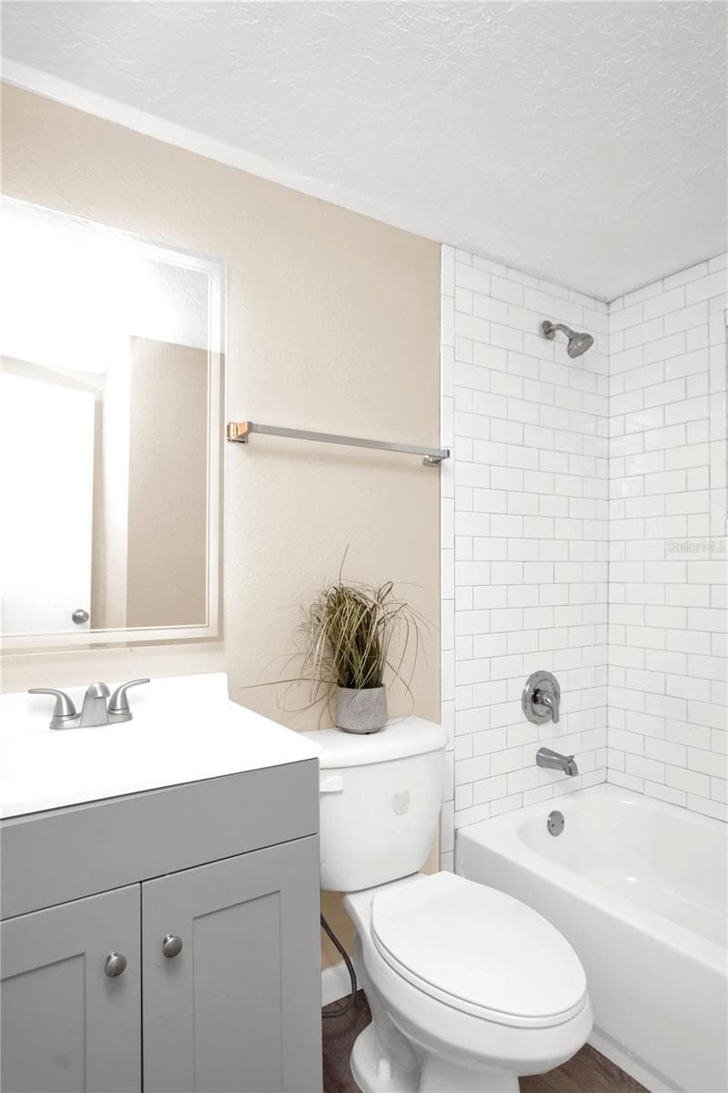 847 JASMINE AVENUE — photo 11 of 41