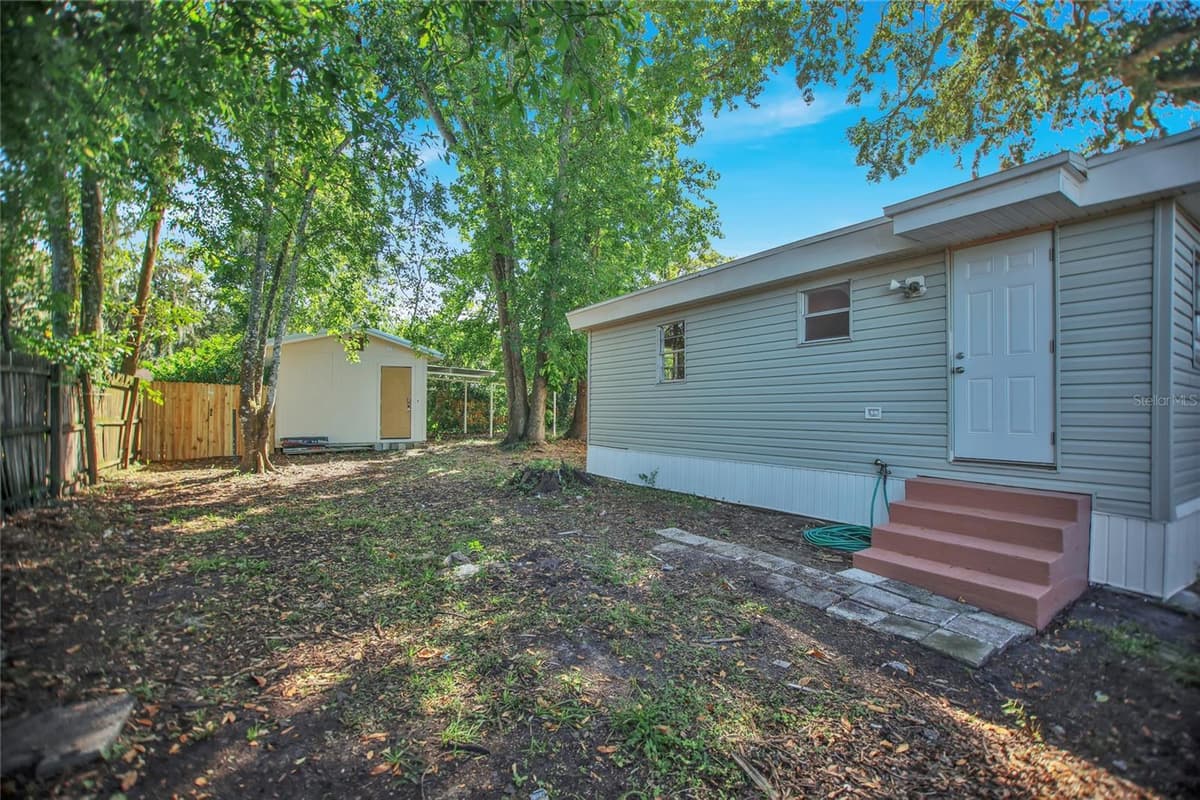 847 JASMINE AVENUE — photo 37 of 41
