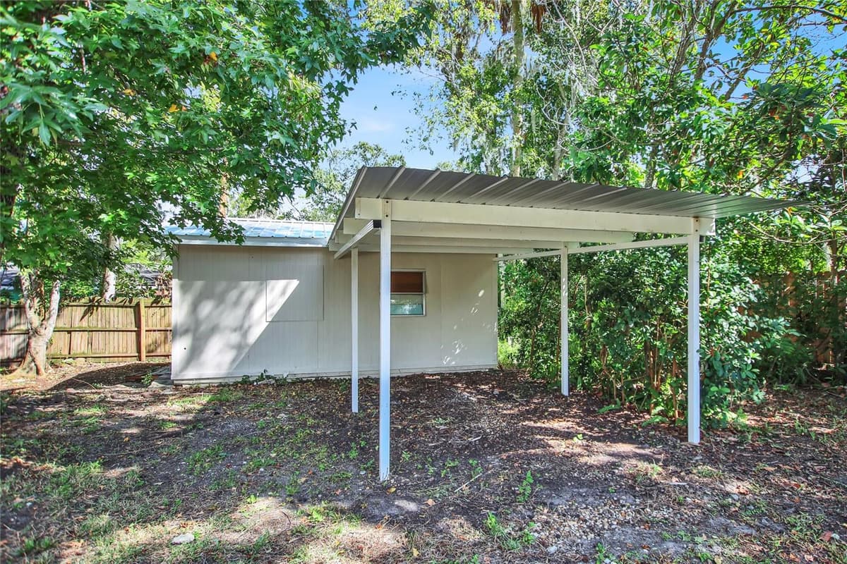847 JASMINE AVENUE — photo 40 of 41