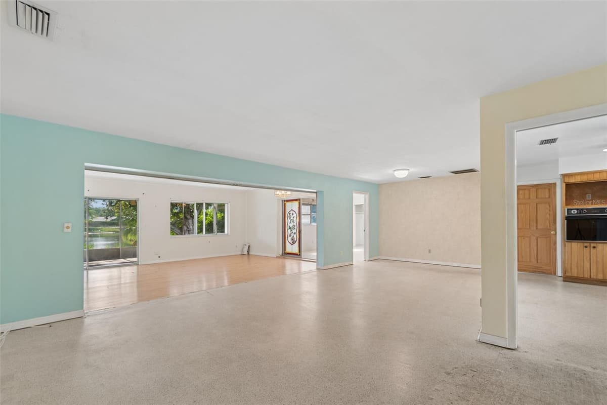 11435 OVAL DRIVE — photo 5 of 50