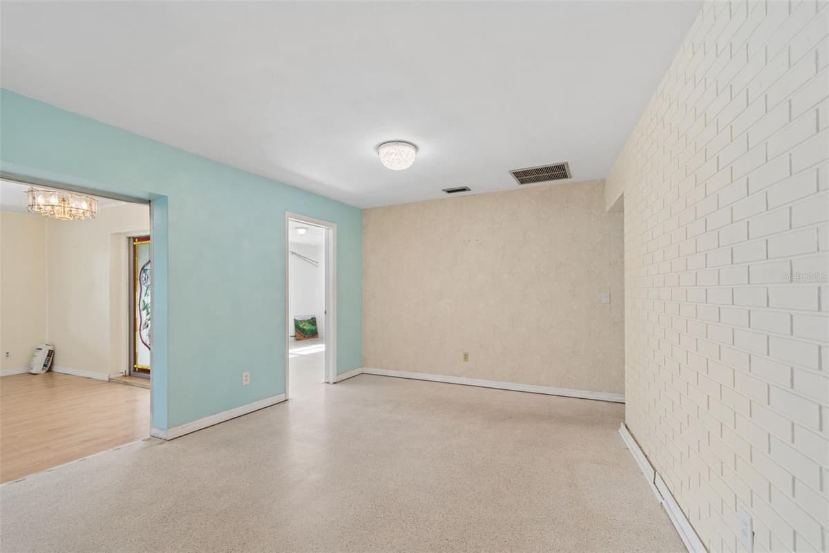 11435 OVAL DRIVE — photo 10 of 50