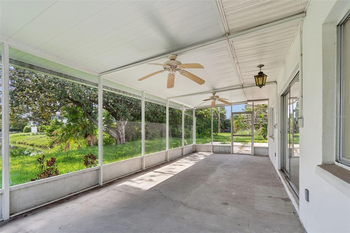 11435 OVAL DRIVE — photo 33 of 50