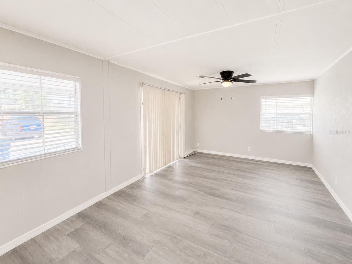 347 CANAL COURT — photo 17 of 28