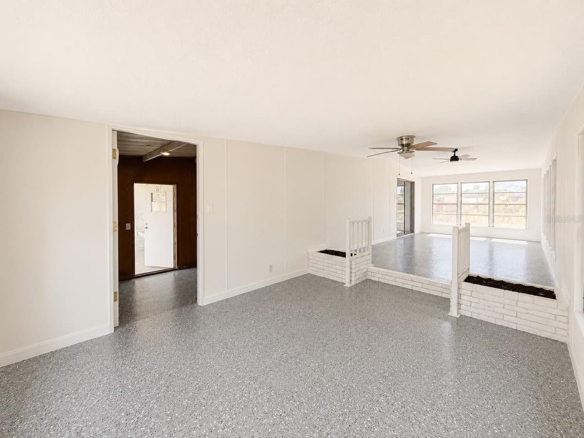 347 CANAL COURT — photo 22 of 28