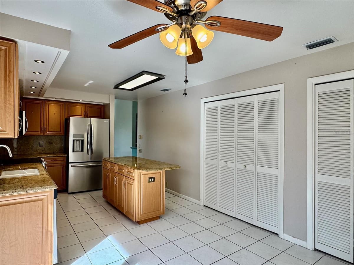 4720 PERIDIA BOULEVARD — photo 5 of 18