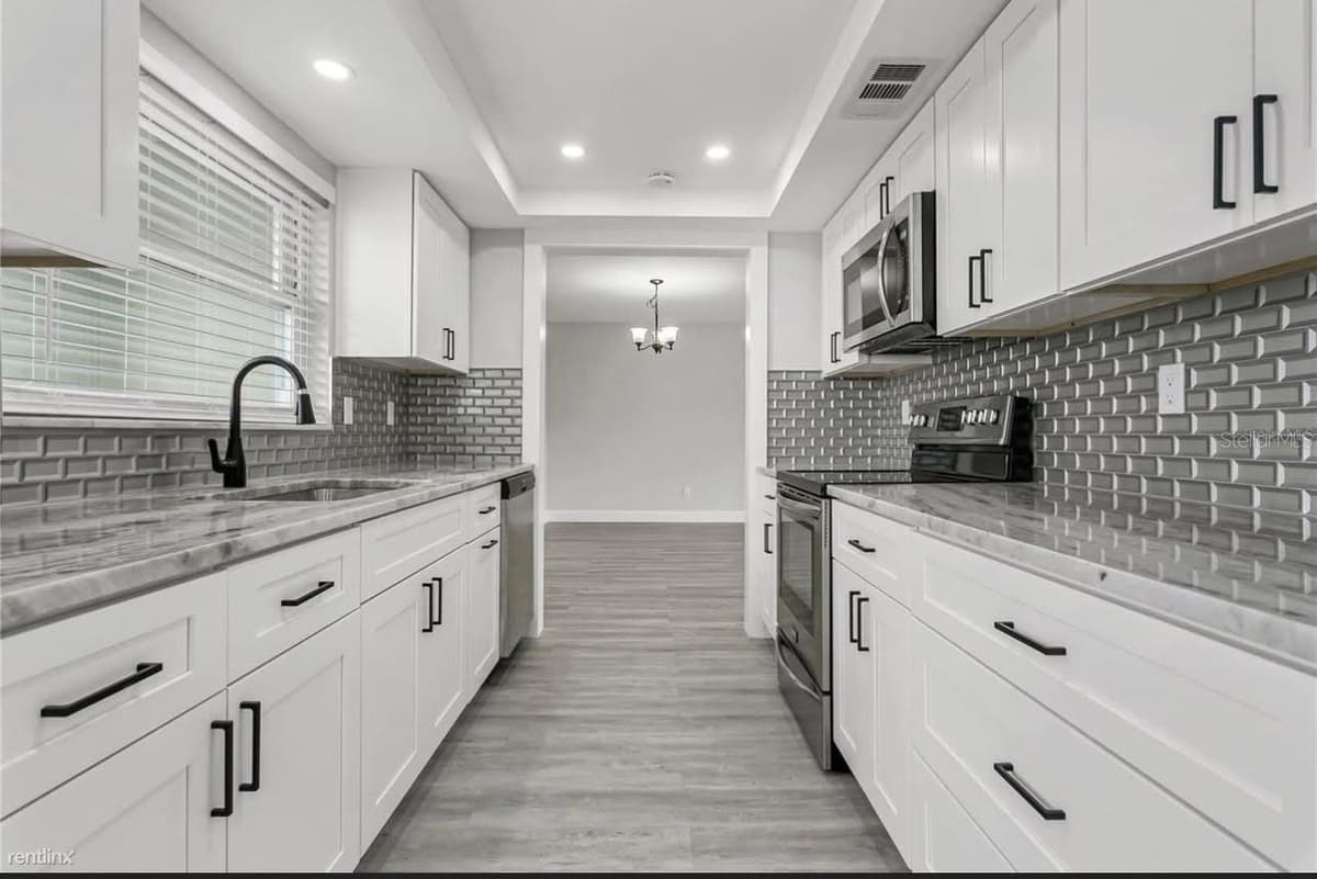 2036 NURSERY ROAD — photo 3 of 17