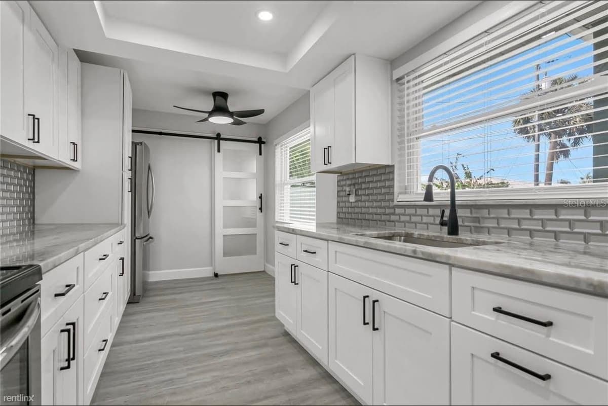 2036 NURSERY ROAD — photo 4 of 17