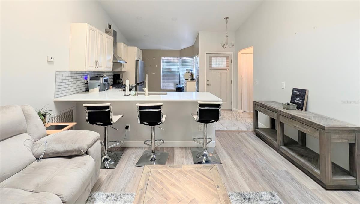 3140 WAINWRIGHT STREET — photo 4 of 18
