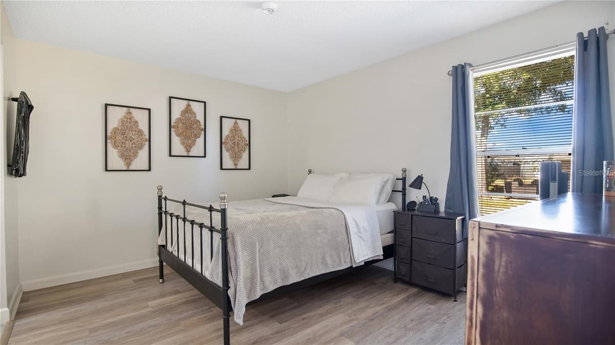 3140 WAINWRIGHT STREET — photo 10 of 18