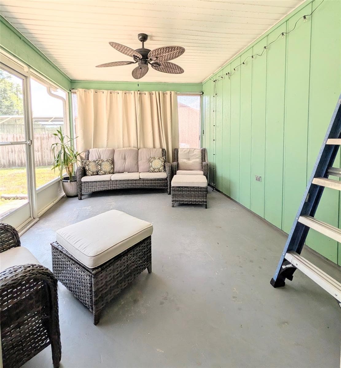 3140 WAINWRIGHT STREET — photo 16 of 18