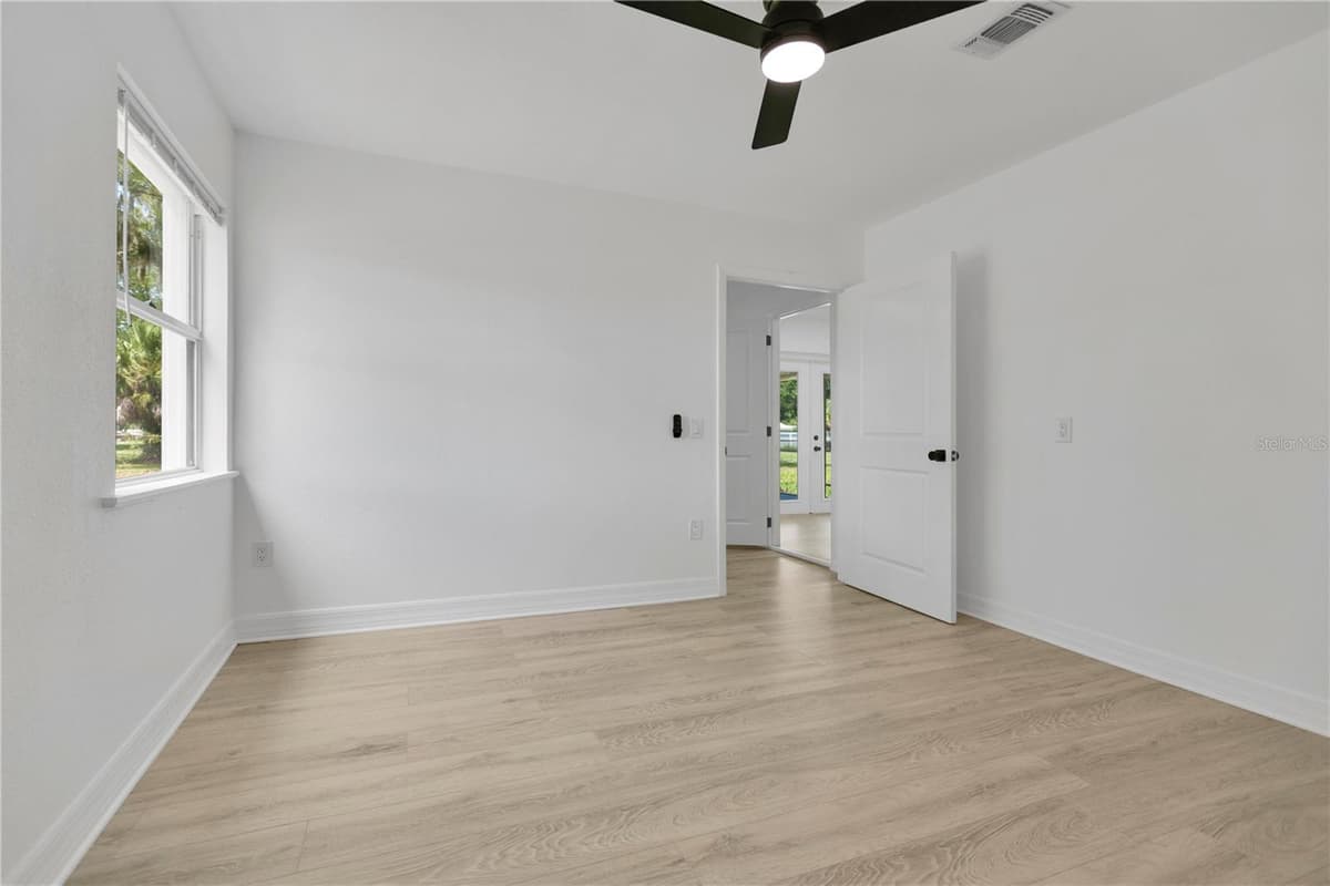 6625 HATCHER ROAD — photo 17 of 41