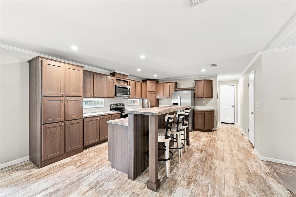 6839 LUMBERTON ROAD — photo 14 of 60