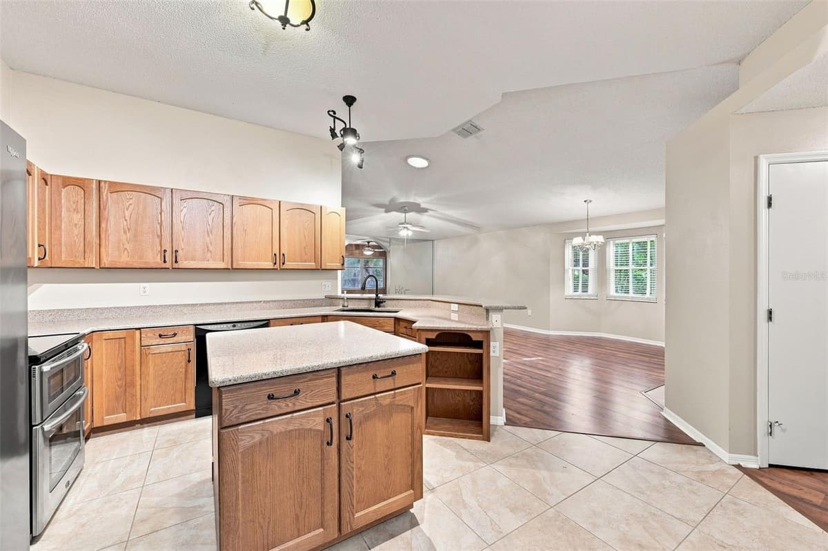2401 NANTUCKET GLEN PLACE — photo 7 of 90