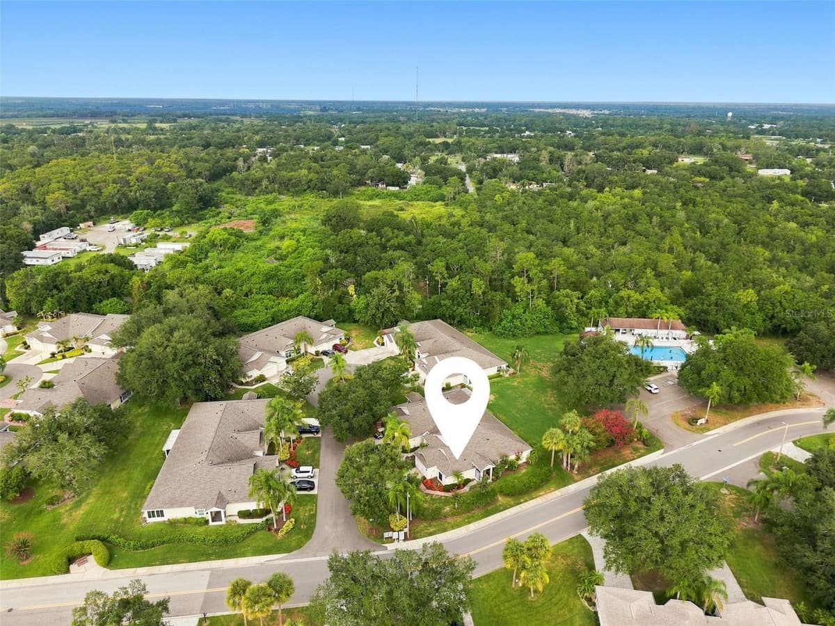2401 NANTUCKET GLEN PLACE — photo 4 of 90