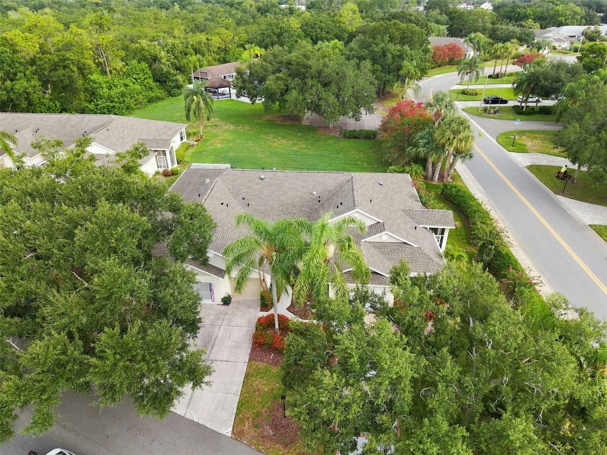 2401 NANTUCKET GLEN PLACE — photo 34 of 90