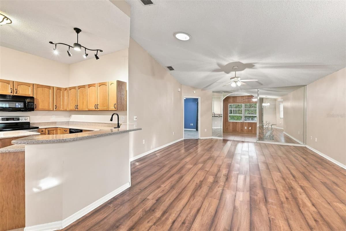2401 NANTUCKET GLEN PLACE — photo 16 of 90