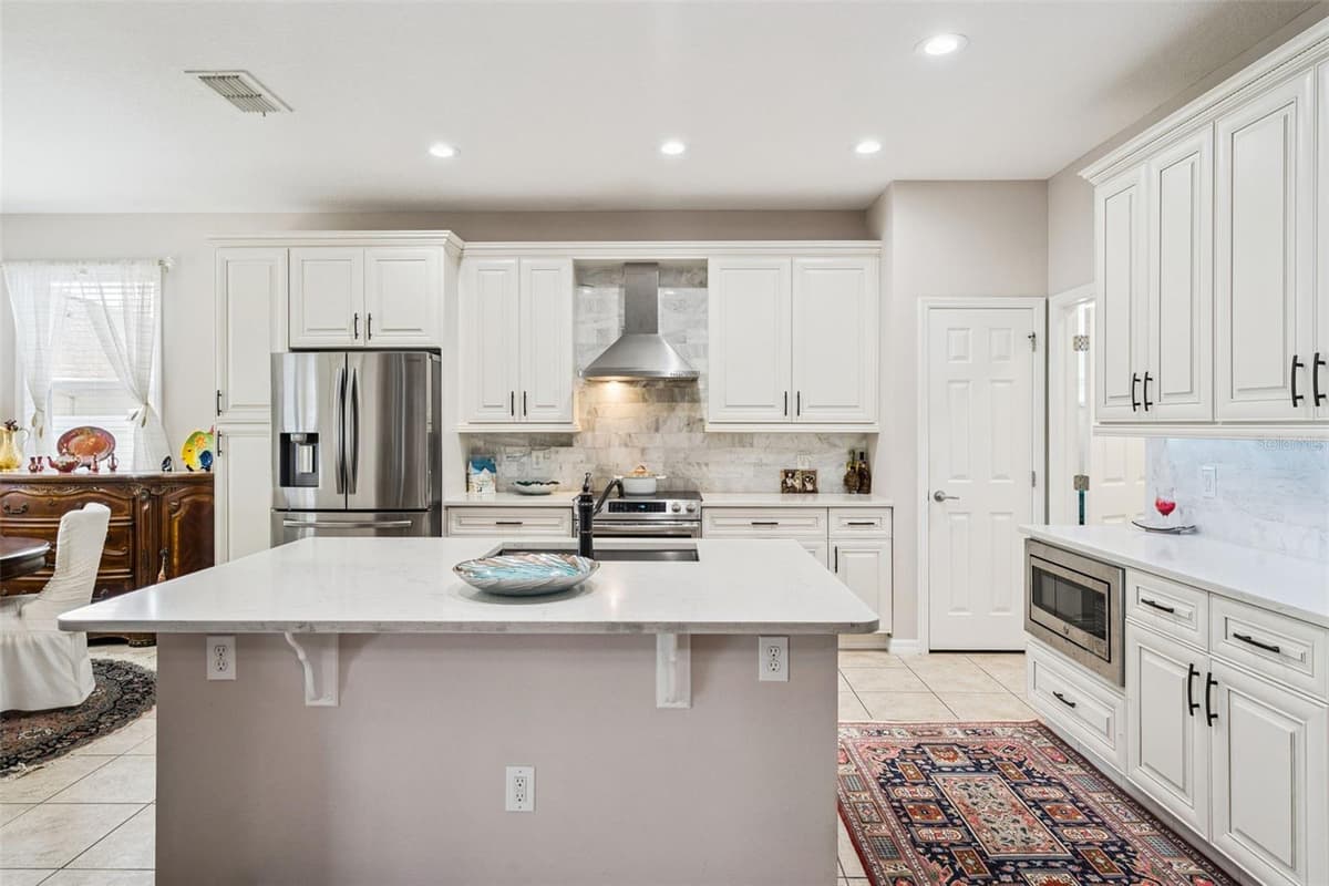 3918 WATERSEND DRIVE — photo 16 of 48