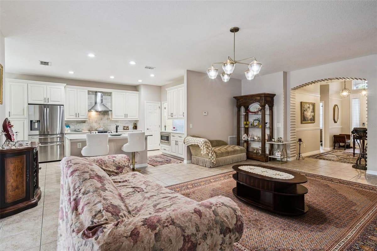 3918 WATERSEND DRIVE — photo 9 of 48