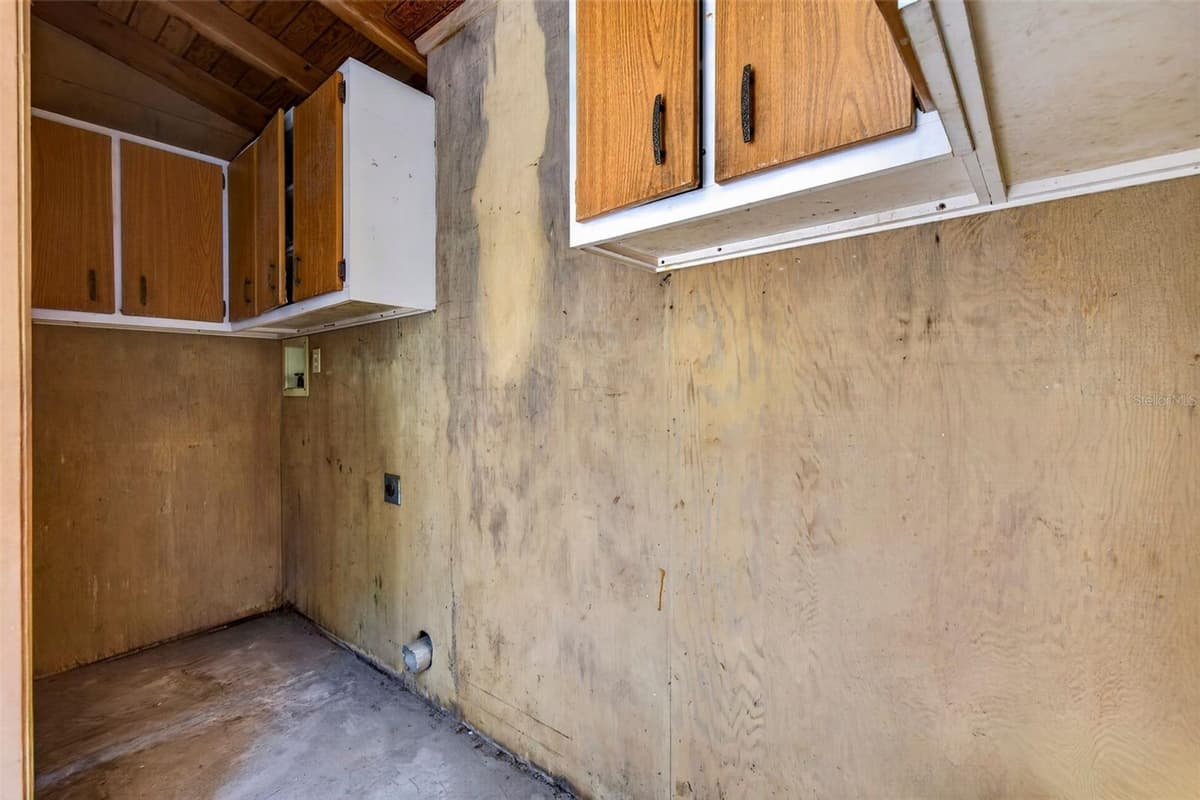7502 POND CIRCLE — photo 67 of 73