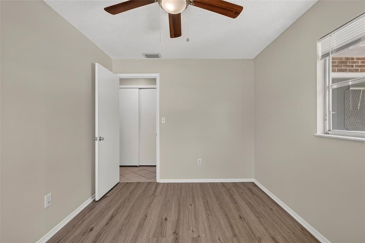7502 POND CIRCLE — photo 27 of 73