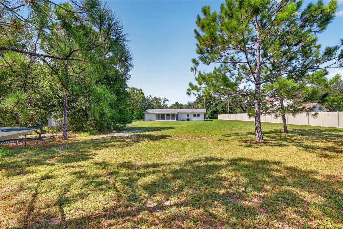 7502 POND CIRCLE — photo 5 of 73
