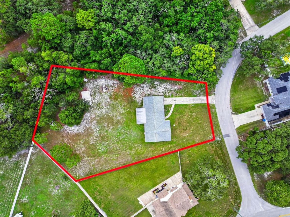 7502 POND CIRCLE — photo 4 of 73